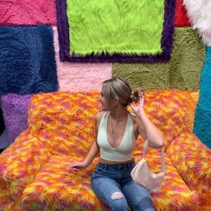 Meet your Posher, Bella